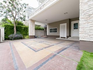 For sale 4 bed house in Bang Phli, Samut Prakan