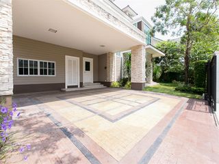 For sale 4 bed house in Bang Phli, Samut Prakan