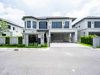 For sale 4 Beds house in Bang Kapi, Bangkok