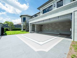 For sale 4 Beds house in Bang Kapi, Bangkok