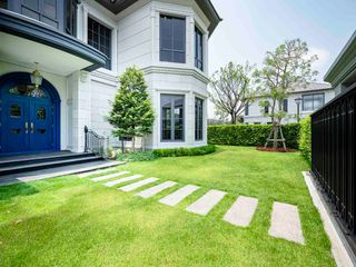 For sale 4 Beds house in Bang Kapi, Bangkok