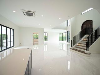 For sale 4 Beds house in Bang Khen, Bangkok