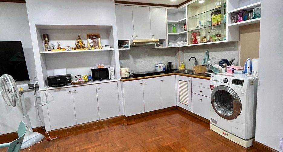 Condo en alquiler de 2 habitaciones en Watthana, Bangkok