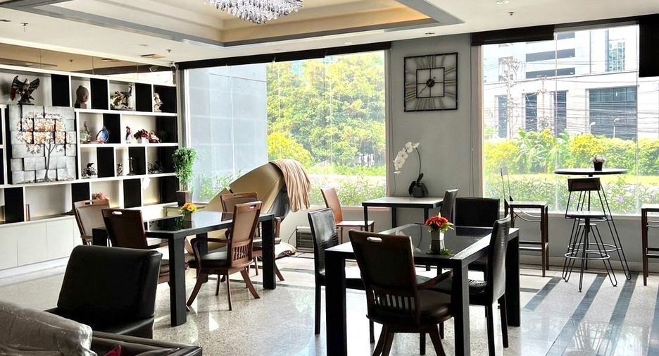 Condo en alquiler de 2 habitaciones en Watthana, Bangkok