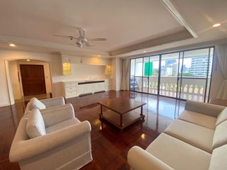 For rent 3 bed serviced apartment in Khlong Toei, Bangkok