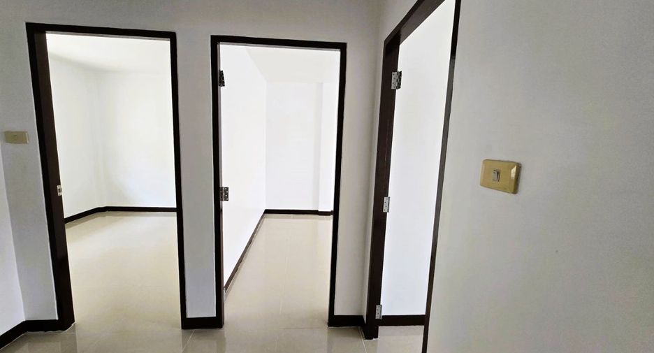 À vendre 3 chambres maison de ville à Bang Len, Nakhon Pathom