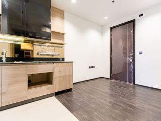 For sale 1 Beds condo in Huai Khwang, Bangkok