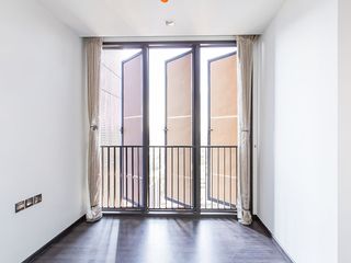 For sale 1 Beds condo in Huai Khwang, Bangkok