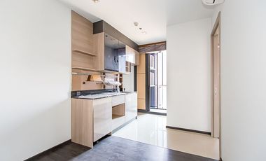 For sale 1 bed condo in Huai Khwang, Bangkok