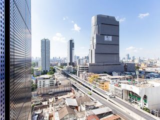 For sale 1 Beds condo in Huai Khwang, Bangkok