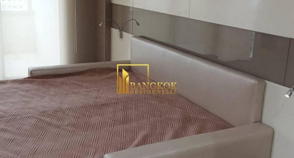 For rent 2 ベッドルーム condo in Bang Rak, Bangkok