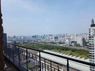 For rent 4 ベッドルーム condo in Watthana, Bangkok