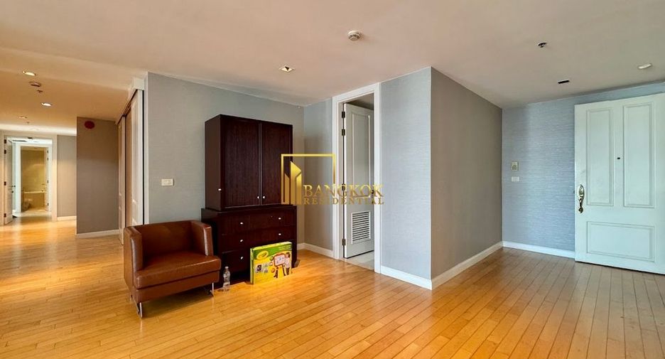 Condo en alquiler de 3 habitaciones en Pathum Wan, Bangkok