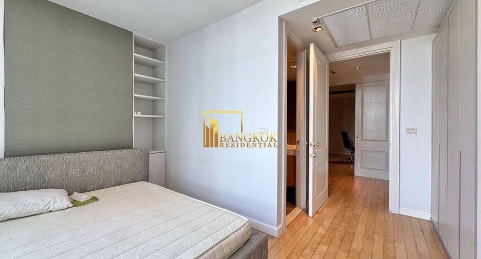 Condo en alquiler de 3 habitaciones en Pathum Wan, Bangkok