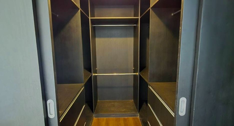 For rent and for sale 3 bedrooms condo in Watthana, Bangkok