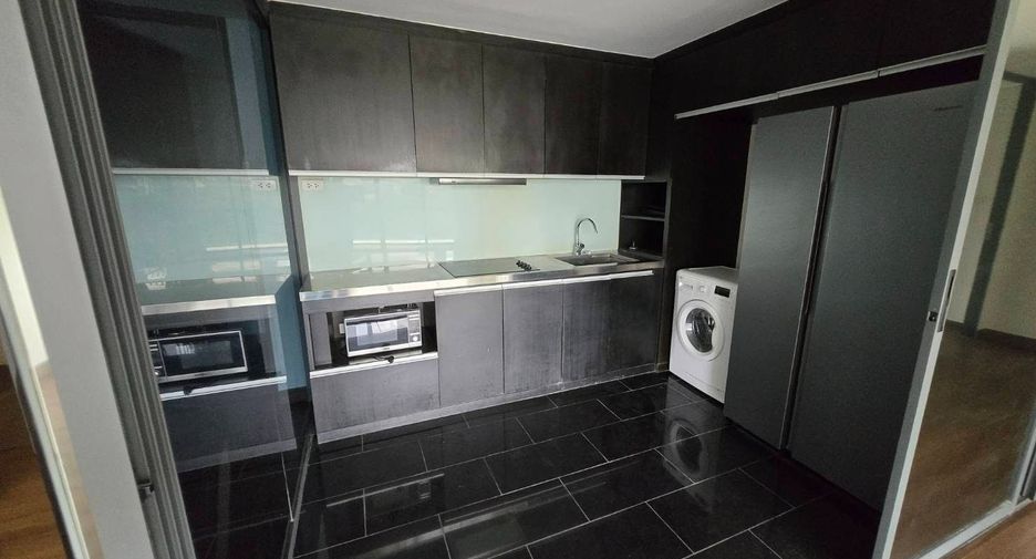 For rent and for sale 3 bedrooms condo in Watthana, Bangkok