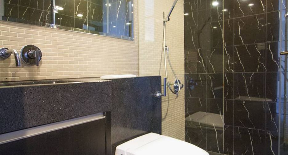 For rent and for sale 3 bedrooms condo in Watthana, Bangkok
