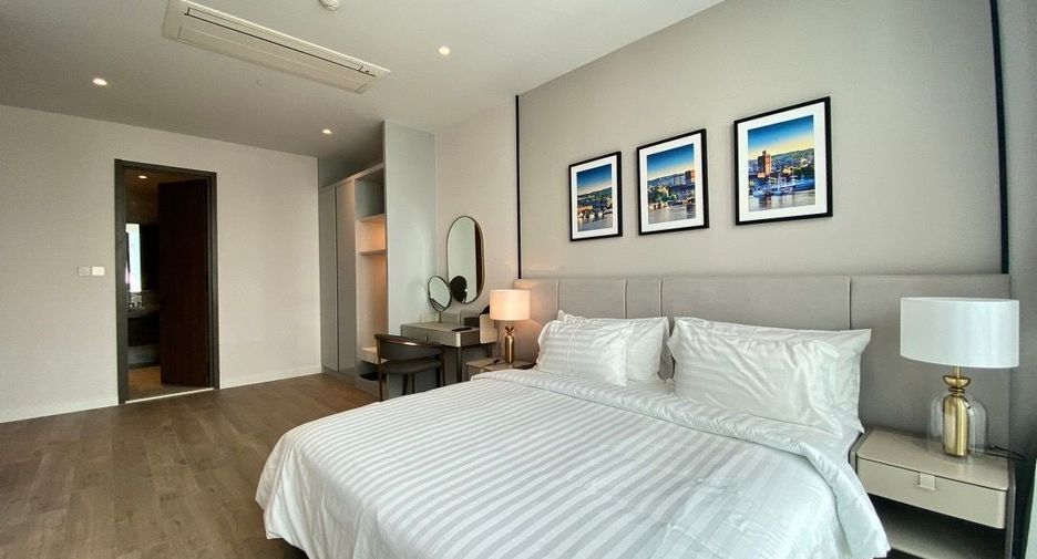 Condo en alquiler de 3 habitaciones en Sathon, Bangkok
