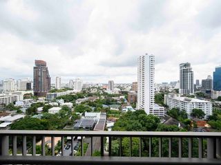 For sale 2 bed condo in Watthana, Bangkok