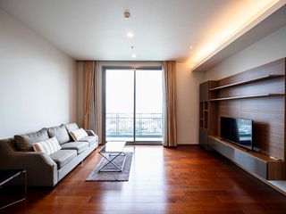 For sale 2 bed condo in Watthana, Bangkok