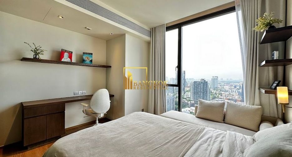 For rent 2 bedrooms condo in Khlong Toei, Bangkok