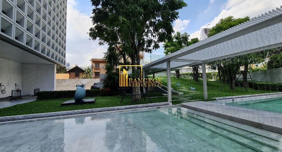 For rent 2 bedrooms condo in Khlong Toei, Bangkok