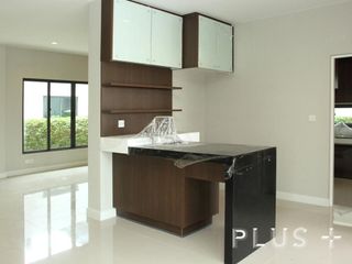For sale 4 Beds house in Prawet, Bangkok