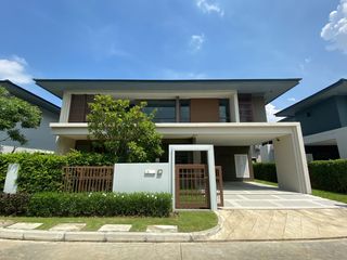 For sale 4 Beds house in Bang Khen, Bangkok