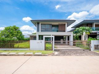 For sale 4 Beds house in Bang Khen, Bangkok