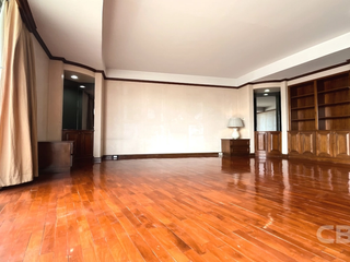 For sale 2 ベッドルーム condo in Sathon, Bangkok