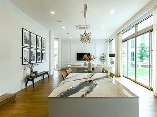 For rent 4 bedrooms house in Saphan Sung, Bangkok