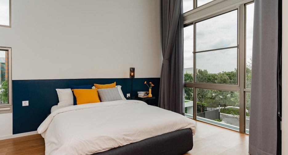 For rent 4 bedrooms house in Saphan Sung, Bangkok