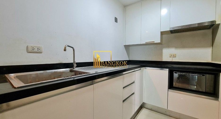 For rent and for sale 5 bed condo in Huai Khwang, Bangkok