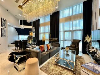 For sale 2 Beds condo in Huai Khwang, Bangkok