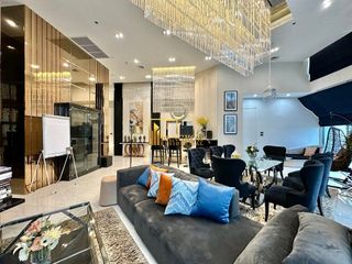 For sale 2 Beds condo in Huai Khwang, Bangkok