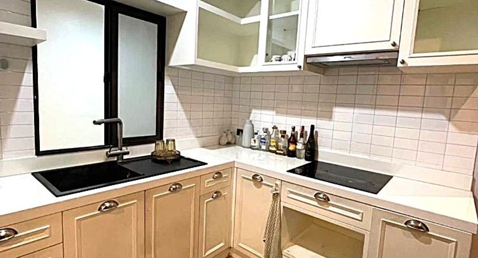 For rent 4 bedrooms house in Suan Luang, Bangkok