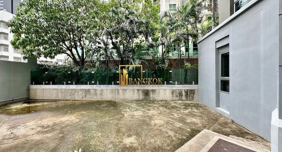 For rent and for sale 5 bed condo in Huai Khwang, Bangkok