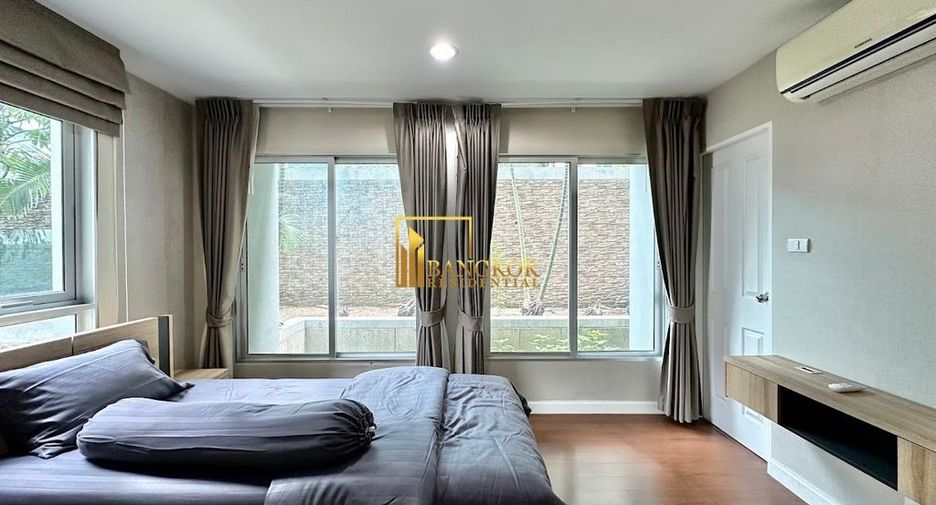 For rent and for sale 5 bed condo in Huai Khwang, Bangkok