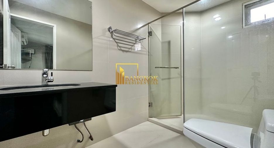 For rent and for sale 5 bed condo in Huai Khwang, Bangkok