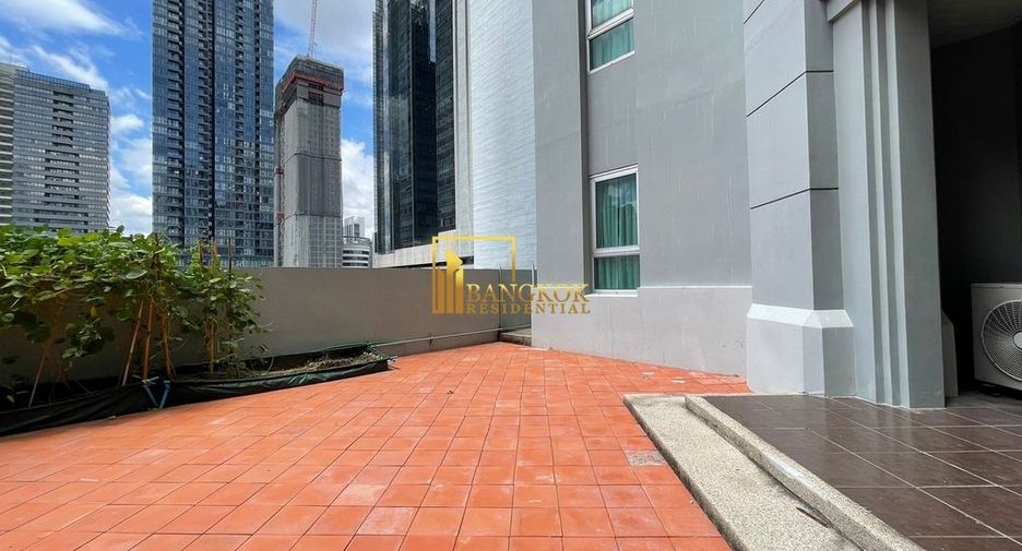 For rent and for sale 5 bed condo in Huai Khwang, Bangkok