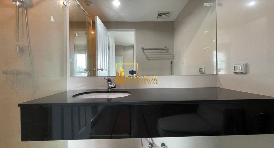 For rent and for sale 5 bed condo in Huai Khwang, Bangkok