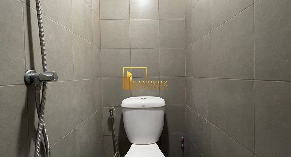 For rent and for sale 5 bed condo in Huai Khwang, Bangkok