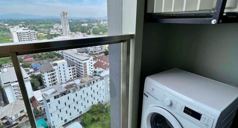 For sale 1 bed condo in Si Racha, Chonburi