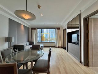 For rent 2 bedrooms serviced apartment in Watthana, Bangkok