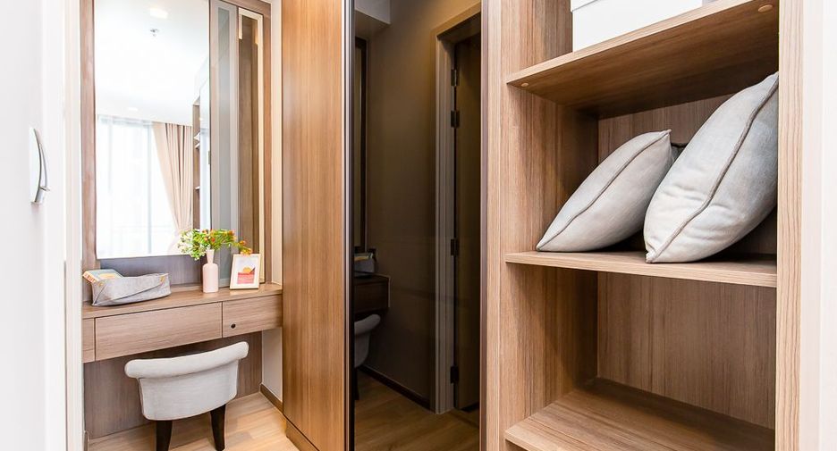 For sale 1 bed condo in Phaya Thai, Bangkok