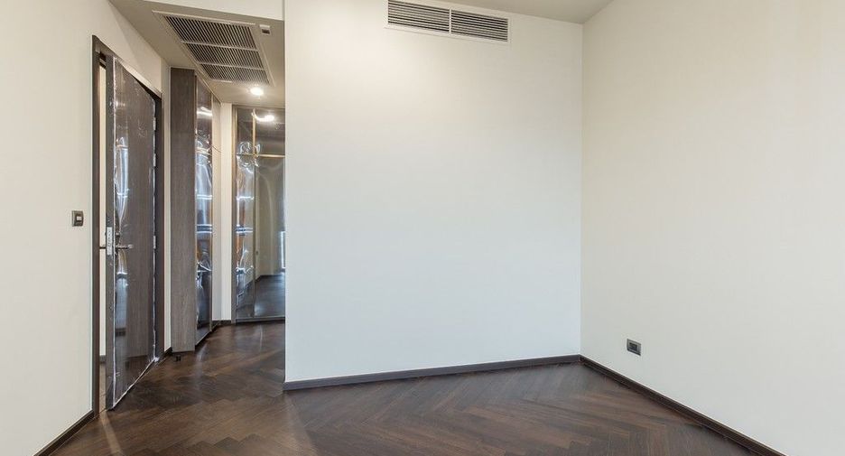 For sale 1 bed condo in Phaya Thai, Bangkok
