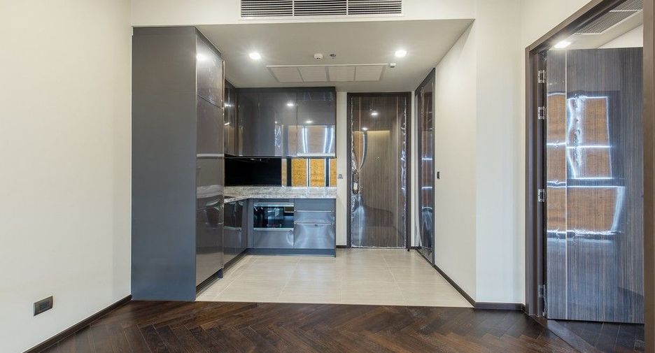 For sale 1 bed condo in Phaya Thai, Bangkok