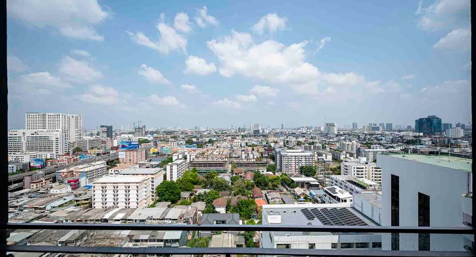 For sale 1 bed condo in Phaya Thai, Bangkok