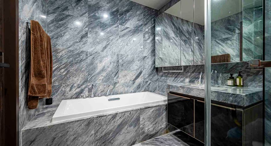 For sale 1 bed condo in Phaya Thai, Bangkok