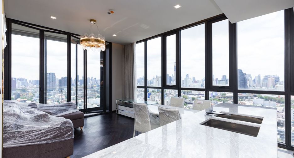For sale 2 bed condo in Phaya Thai, Bangkok